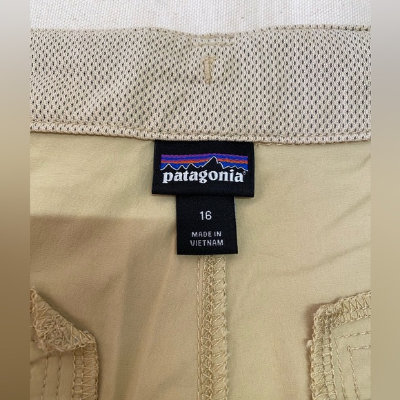 Patagonia Women's Tan Outdoor Shorts Lightweight Casual Women’s 16 - Picture 4 of 6